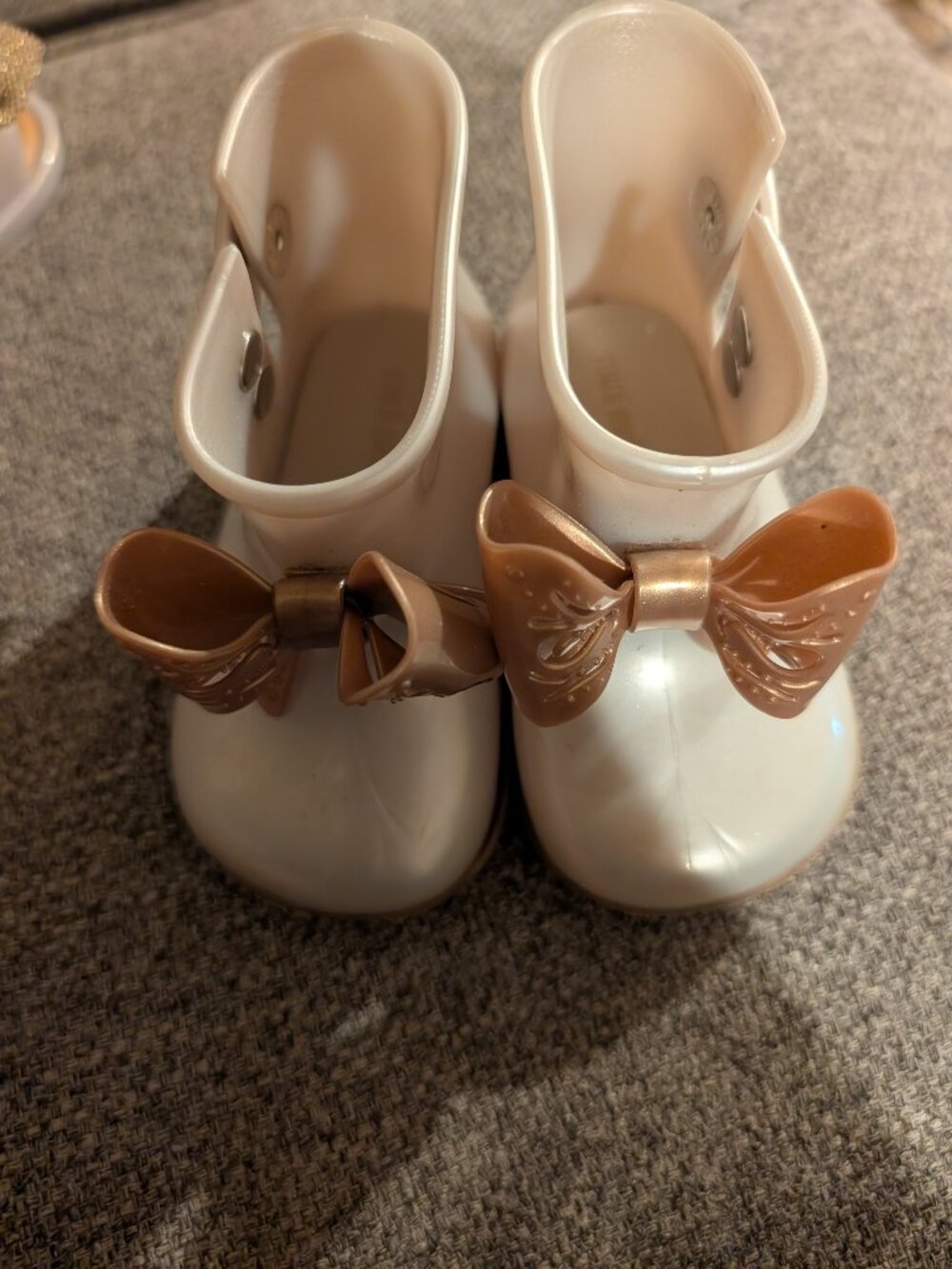 Mini Melissa Rain Bow Boots size 6 toddler